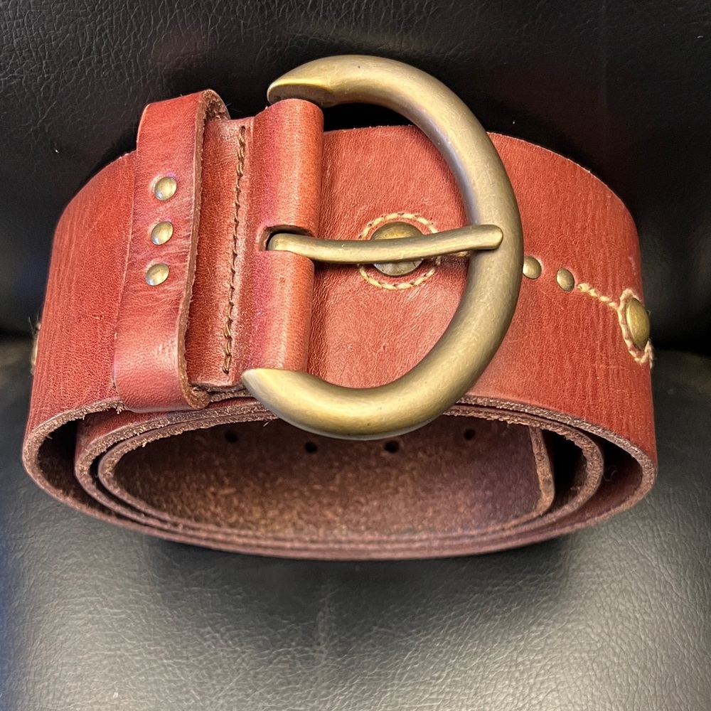 Fossil Y2K thick leather belt with brass studs size large